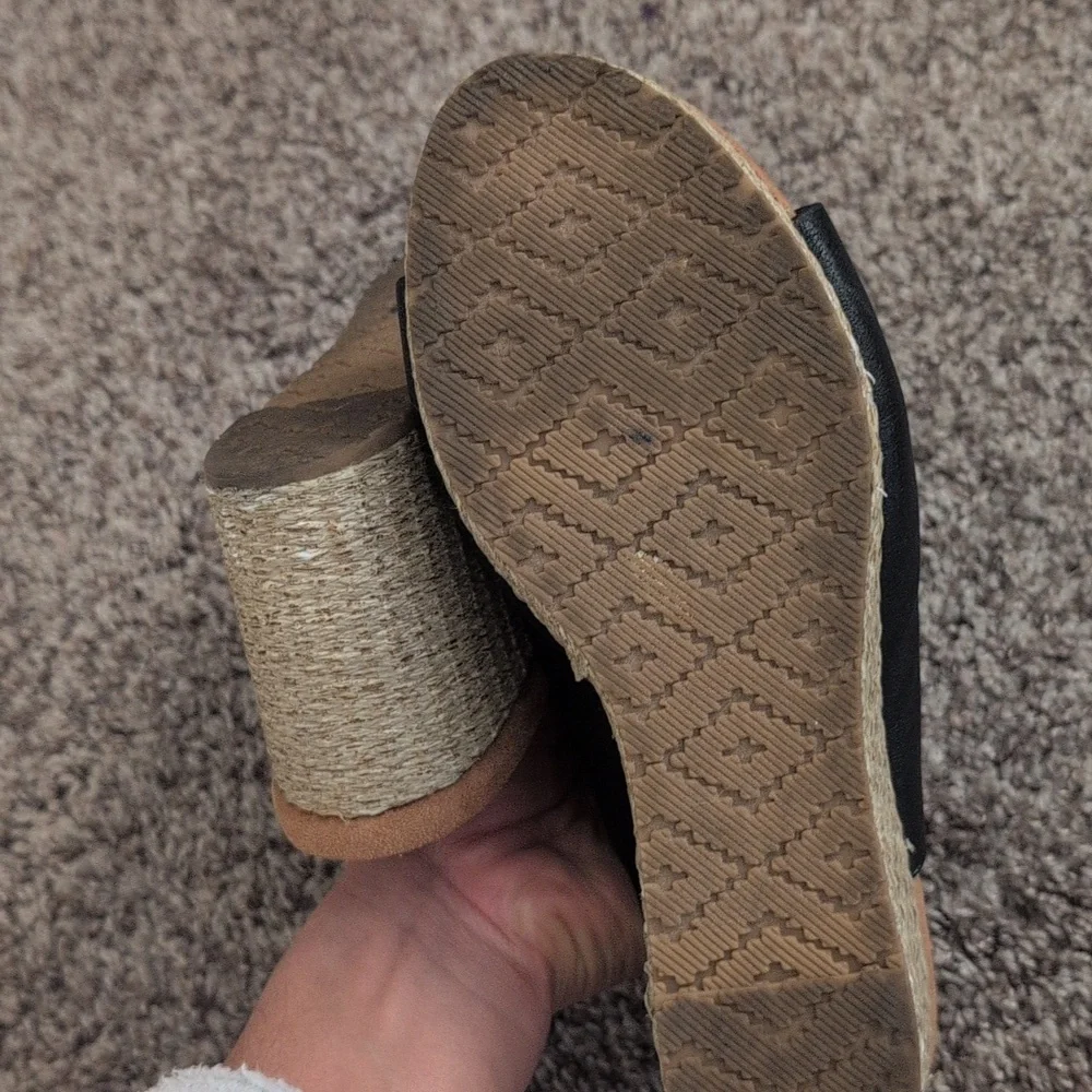 Zodiac 100% Leather Black Wedge Sandals - Picture 8 of 9